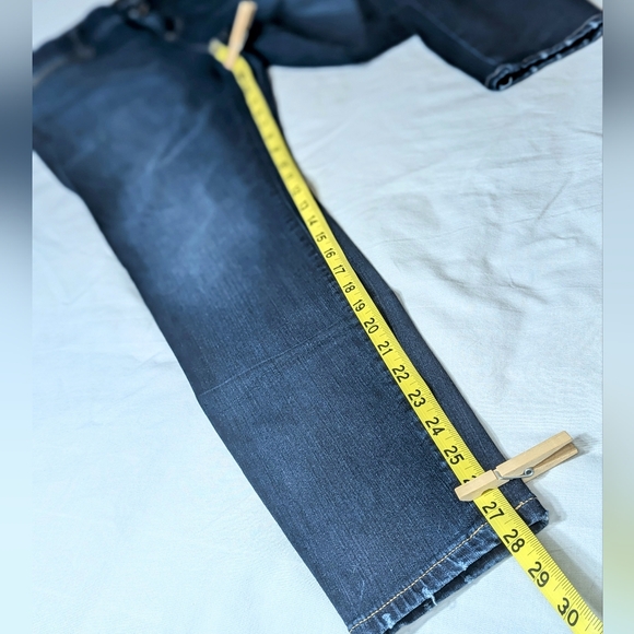 Torrid Bombshell Skinny Jeans - Picture 6 of 11